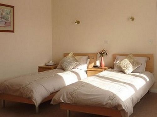 21 Park Lane Panzió Corsham Kültér fotó